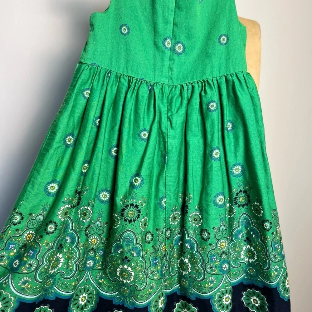 Gap girls green dress with lining, pockets and zip up back with button closure